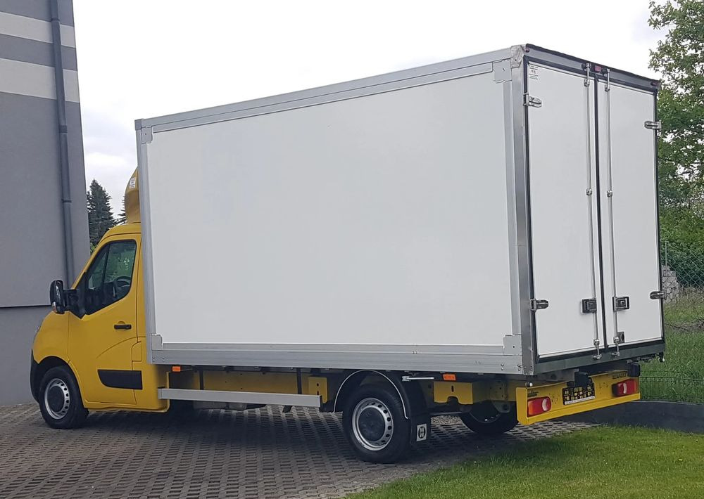 Renault MASTER KONTENER 8EP 4,21x2,23x2,22 KLIMA KRAJOWY MANUAL 6-BIEGÓW - Fourgon grand volume: photos 3 Renault MASTER KONTENER 8EP 4,21x2,23x2,22 KLIMA KRAJOWY MANUAL 6-BIEGÓW - Fourgon grand volume: photos 3