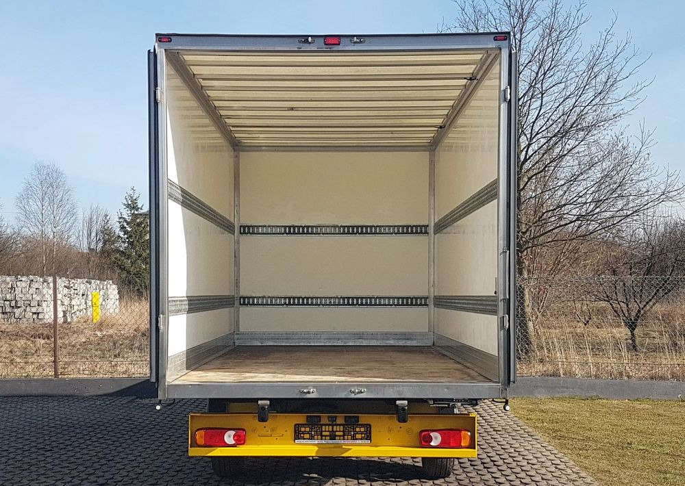 Renault MASTER KONTENER 8EP 4,21x2,23x2,22 KLIMA KRAJOWY MANUAL 6-BIEGÓW - Fourgon grand volume: photos 5 Renault MASTER KONTENER 8EP 4,21x2,23x2,22 KLIMA KRAJOWY MANUAL 6-BIEGÓW - Fourgon grand volume: photos 5