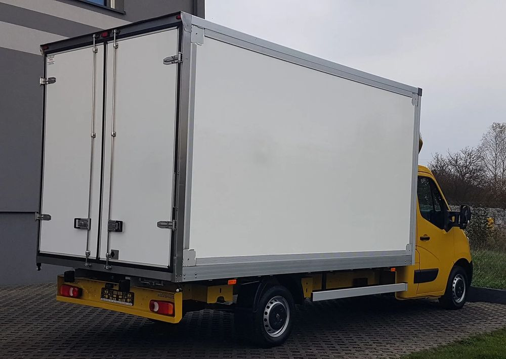 Renault MASTER KONTENER 8EP 4,21x2,23x2,22 KLIMA KRAJOWY MANUAL 6-BIEGÓW - Fourgon grand volume: photos 4 Renault MASTER KONTENER 8EP 4,21x2,23x2,22 KLIMA KRAJOWY MANUAL 6-BIEGÓW - Fourgon grand volume: photos 4