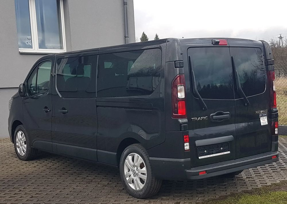 Renault Trafic - SUV: photos 3 Renault Trafic - SUV: photos 3