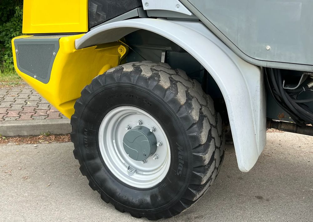 Kramer * Kramer Allrad Neuson 950 * Ładowarka * Sprowadzona * Bardzo Dobry Stan - Autre matériel: photos 5 Kramer * Kramer Allrad Neuson 950 * Ładowarka * Sprowadzona * Bardzo Dobry Stan - Autre matériel: photos 5