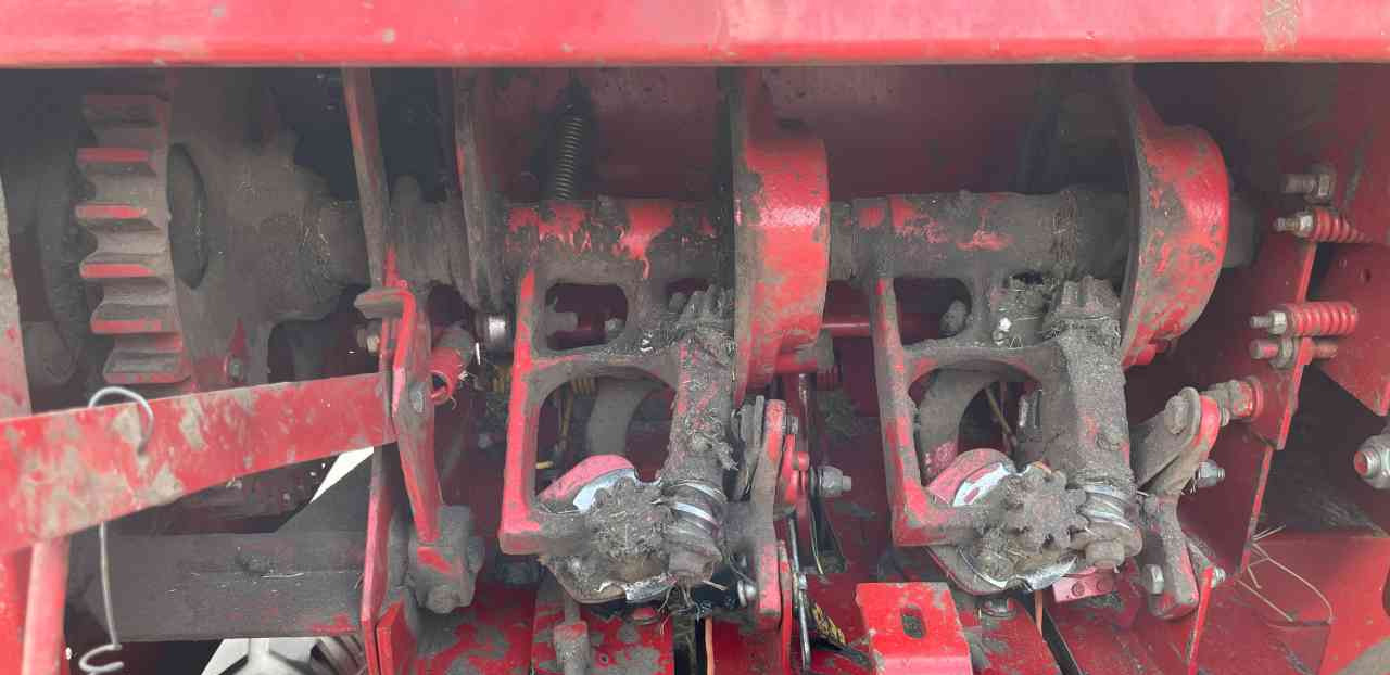 New Holland 570 Balepers pers pakkenperk weidebouwmachines - Autre matériel: photos 5 New Holland 570 Balepers pers pakkenperk weidebouwmachines - Autre matériel: photos 5