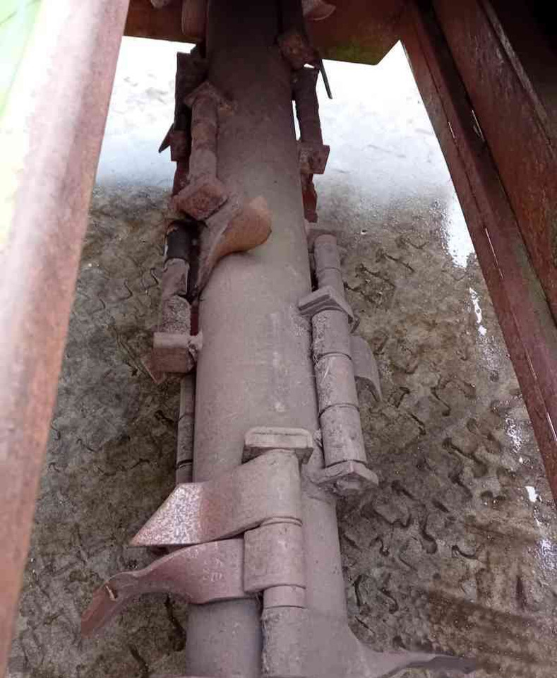 Baselier LKA170 frontloofklapper oogstmachines - Broyeur de fanes: photos 5 Baselier LKA170 frontloofklapper oogstmachines - Broyeur de fanes: photos 5