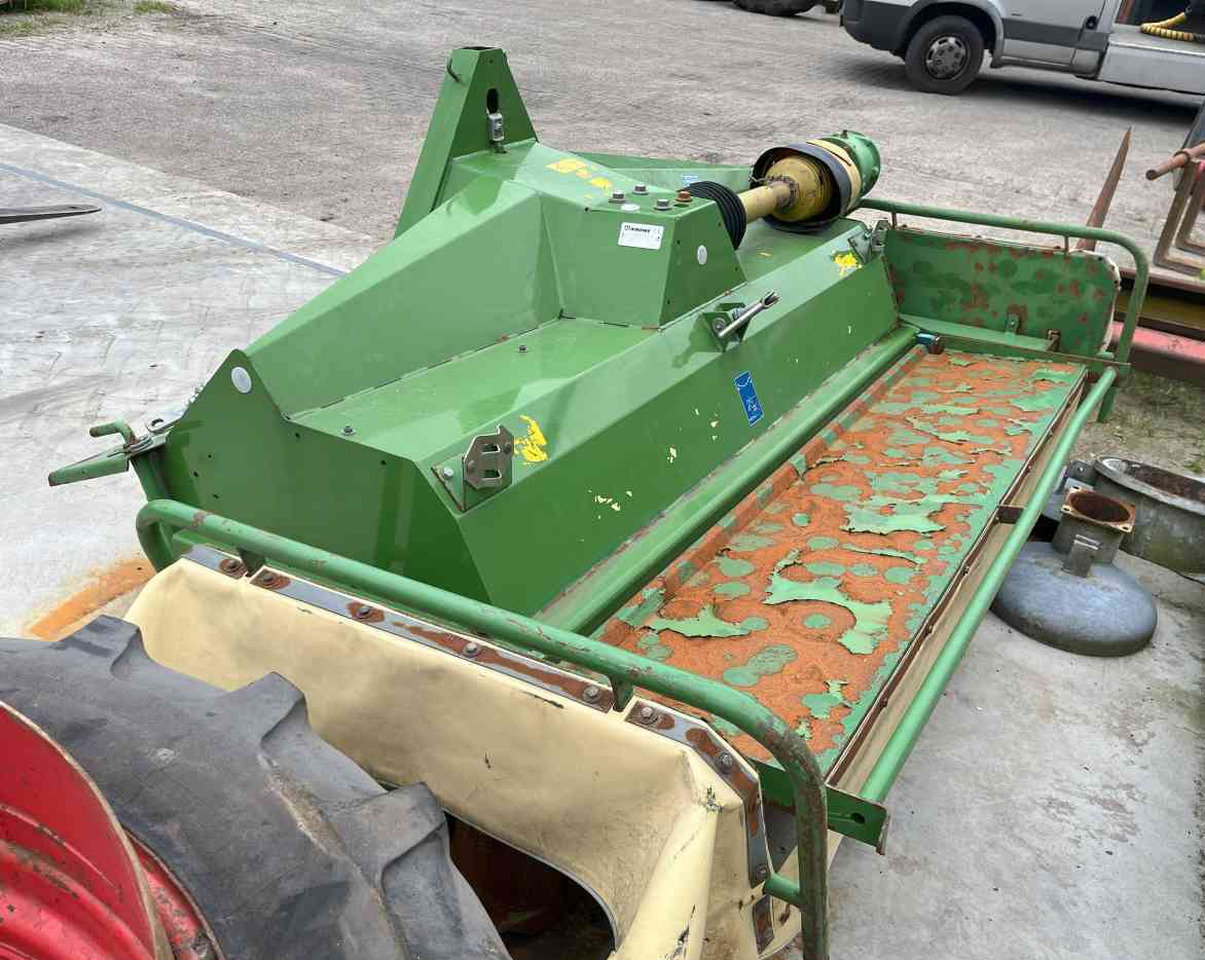 Krone Easycut 28 CV frontmaaier, schijvenmaaier, mower Hooibouwmachines - Faucheuse: photos 2 Krone Easycut 28 CV frontmaaier, schijvenmaaier, mower Hooibouwmachines - Faucheuse: photos 2