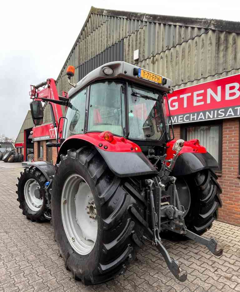Massey Ferguson 5710S Dyna-4 Essential Voorlader Tractoren - Tracteur agricole: photos 5 Massey Ferguson 5710S Dyna-4 Essential Voorlader Tractoren - Tracteur agricole: photos 5