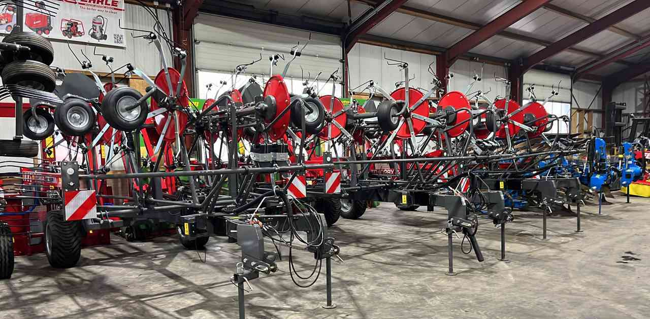 Massey Ferguson TD 1028X TRC Haaktandschudder Lely Lotus weidebouwmachines. - Faneuse: photos 3 Massey Ferguson TD 1028X TRC Haaktandschudder Lely Lotus weidebouwmachines. - Faneuse: photos 3
