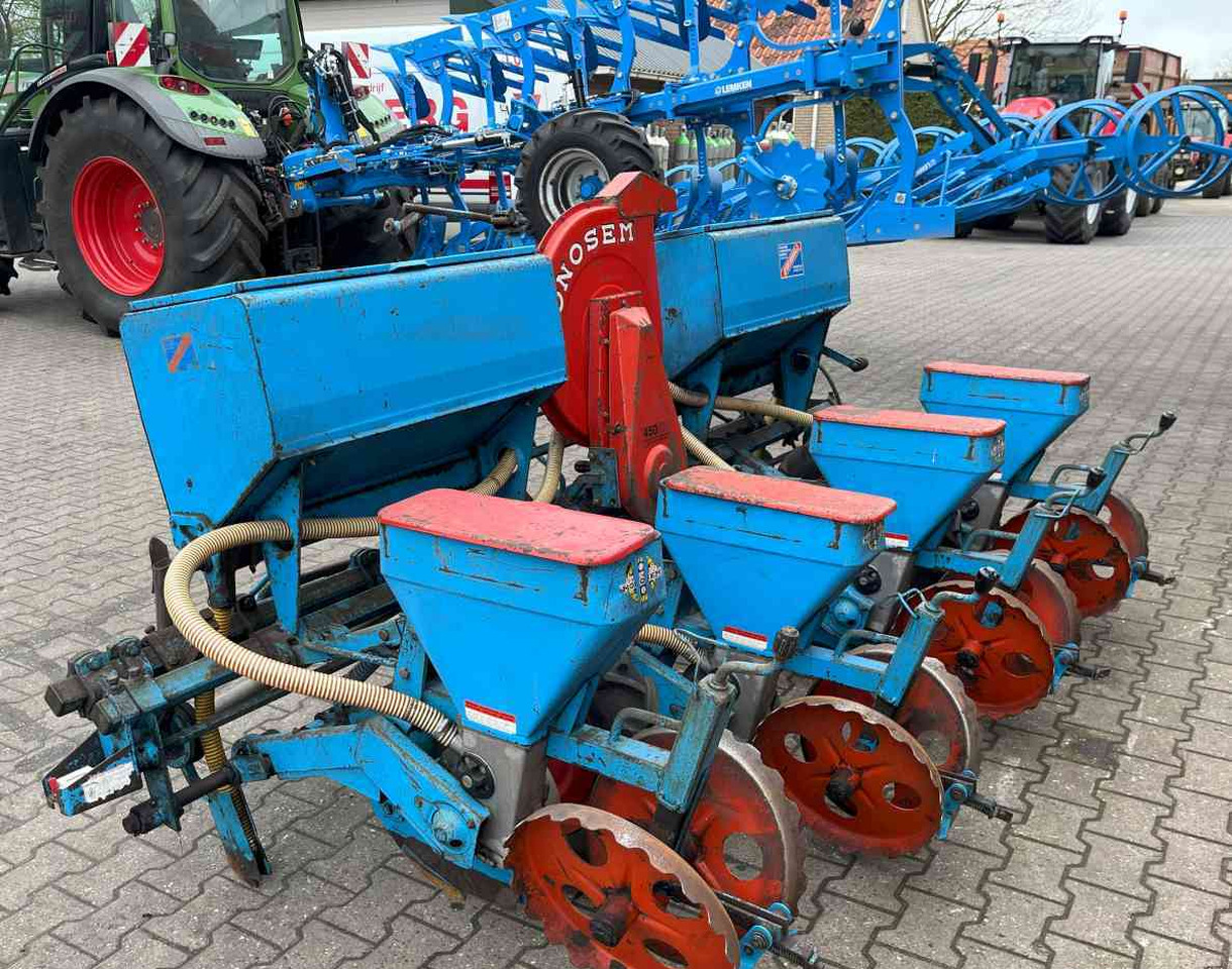 Monosem Maiszaaimachine, zaaimachines - Semoir monograine: photos 3 Monosem Maiszaaimachine, zaaimachines - Semoir monograine: photos 3