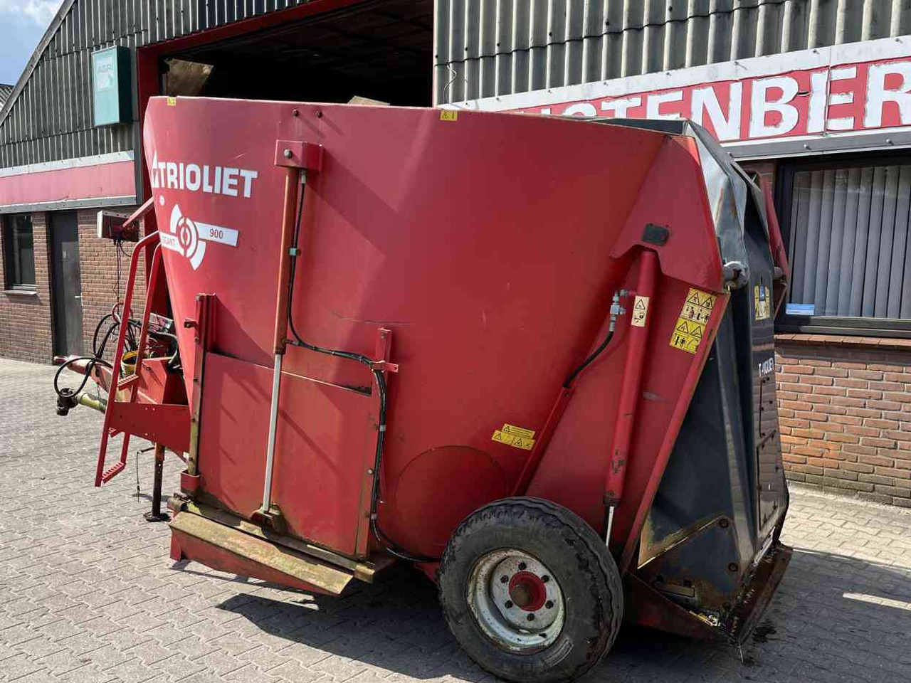 Trioliet Gigant 900 voermengwagen zelfladend Voermachines - Mélangeuse: photos 2 Trioliet Gigant 900 voermengwagen zelfladend Voermachines - Mélangeuse: photos 2