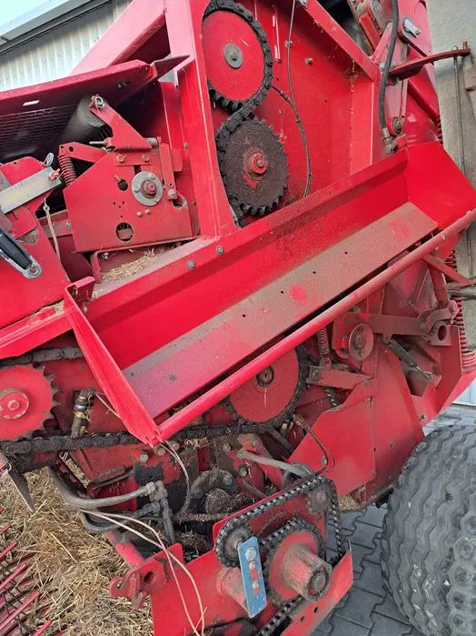 Lely WELGER RP 435 - Presse à balles rondes: photos 4 Lely WELGER RP 435 - Presse à balles rondes: photos 4