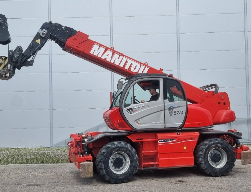 Manitou MRT 2150 Plus Privilege - Chariot télescopique: photos 1 Manitou MRT 2150 Plus Privilege - Chariot télescopique: photos 1