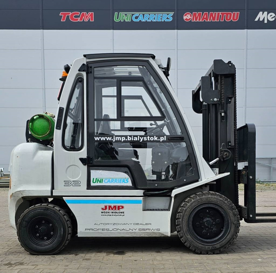 UniCarriers UG1D2A32LQ DX32 - Chariot élévateur à gaz: photos 3 UniCarriers UG1D2A32LQ DX32 - Chariot élévateur à gaz: photos 3