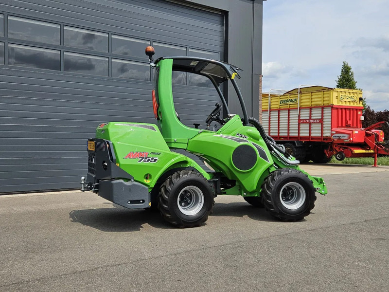 Avant 755i Rental mini-shovel - Chargeuse compacte sur chenilles: photos 3 Avant 755i Rental mini-shovel - Chargeuse compacte sur chenilles: photos 3