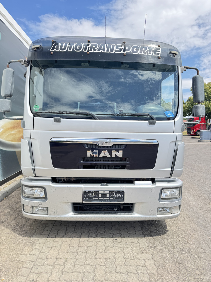 MAN TGL 8.220 BL 8.220 - Camion porte-voitures: photos 4 MAN TGL 8.220 BL 8.220 - Camion porte-voitures: photos 4