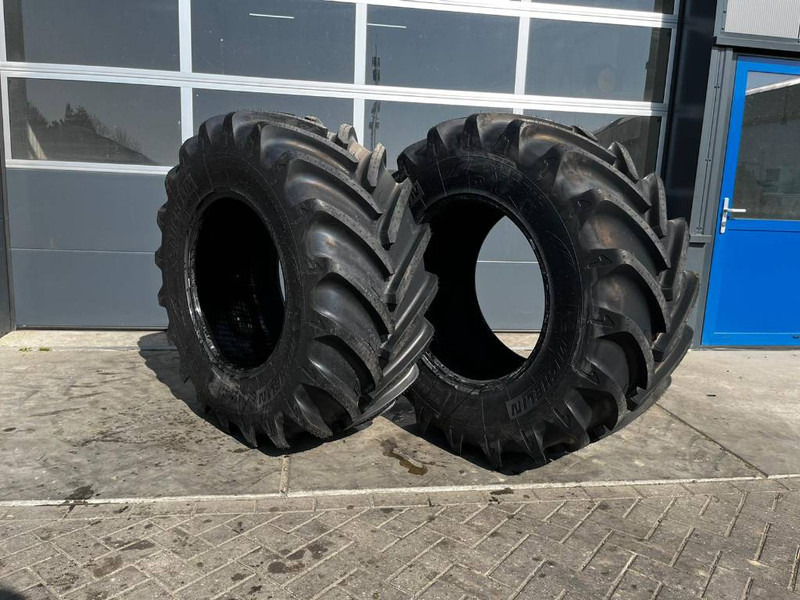 Michelin 710/60 R42 Xeobib - Pneus et jantes pour Machine agricole: photos 4 Michelin 710/60 R42 Xeobib - Pneus et jantes pour Machine agricole: photos 4
