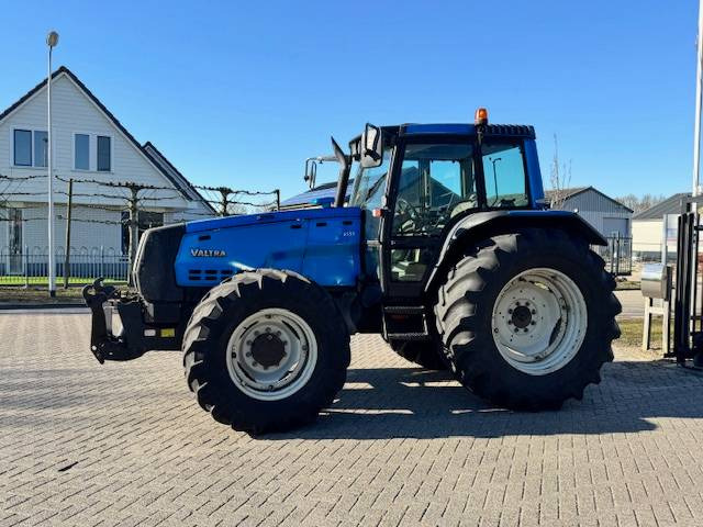 Valtra 8550 Hitech! - Tracteur agricole: photos 3 Valtra 8550 Hitech! - Tracteur agricole: photos 3