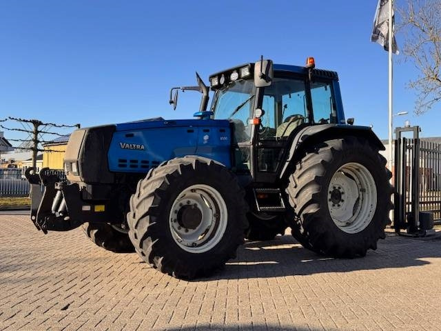Valtra 8550 Hitech! - Tracteur agricole: photos 5 Valtra 8550 Hitech! - Tracteur agricole: photos 5