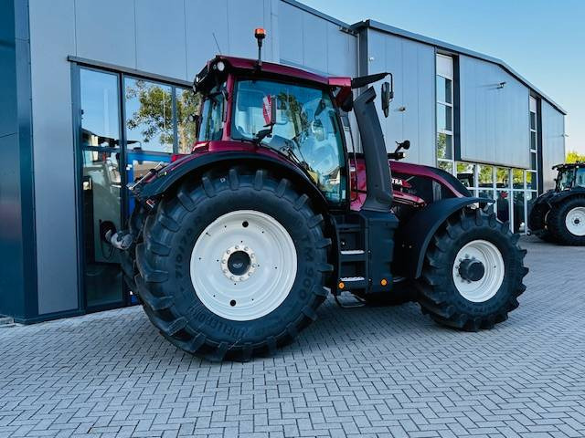 Tracteur agricole Valtra Q305 DEMO Super Compleet!: photos 10