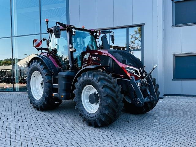 Valtra Q305 DEMO Super Compleet! - Tracteur agricole: photos 2 Valtra Q305 DEMO Super Compleet! - Tracteur agricole: photos 2