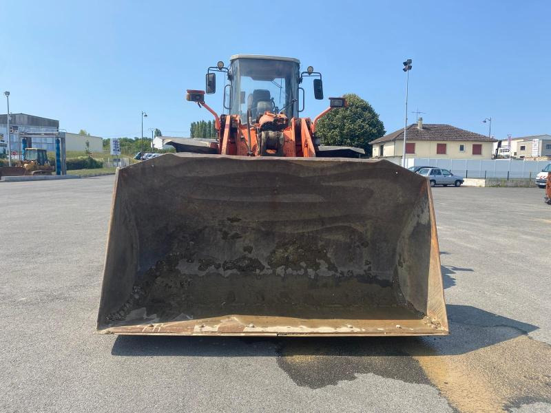 Hitachi LX290 - Chargeuse sur pneus: photos 2 Hitachi LX290 - Chargeuse sur pneus: photos 2