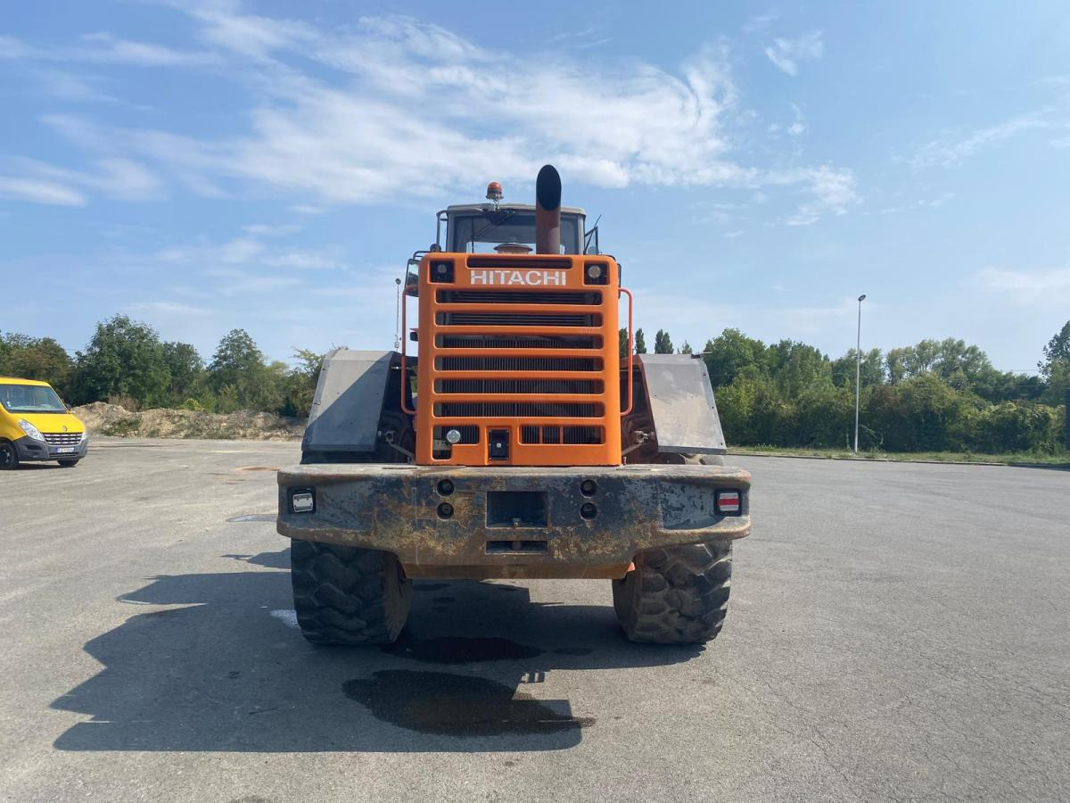 Hitachi LX290 - Chargeuse sur pneus: photos 5 Hitachi LX290 - Chargeuse sur pneus: photos 5