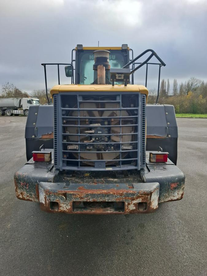 Komatsu WA480-6 - Chargeuse sur pneus: photos 5 Komatsu WA480-6 - Chargeuse sur pneus: photos 5