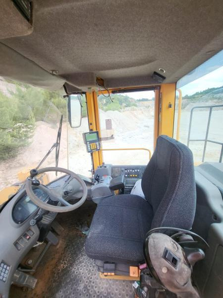 Chargeuse sur pneus Volvo L 150 E: photos 11 Chargeuse sur pneus Volvo L 150 E: photos 11