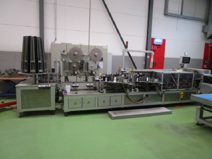 BECHER ETIKETTIERANLAGE SCHLEUTER GU 4S 6 - Machine d'emballage et de conditionnement: photos 2 BECHER ETIKETTIERANLAGE SCHLEUTER GU 4S 6 - Machine d'emballage et de conditionnement: photos 2
