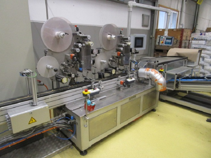 DECKEL ETIKETTIER ANLAGE SCHLEUTER GU 2 DO MIT 2xLÖFFELEINLEGESTATIONEN - Machine d'emballage et de conditionnement: photos 4 DECKEL ETIKETTIER ANLAGE SCHLEUTER GU 2 DO MIT 2xLÖFFELEINLEGESTATIONEN - Machine d'emballage et de conditionnement: photos 4