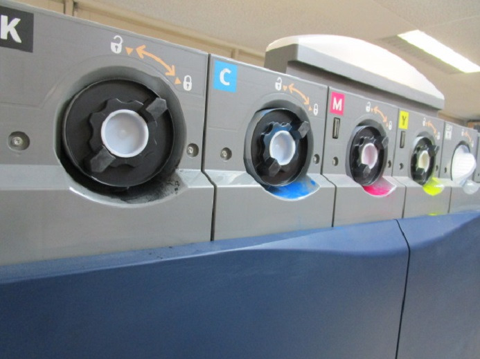 Machine d'impression numérique XEROX COLORPRESS 1000 / Colour 1000 mit Freeflow Printserver und Clear Toner: photos 11
