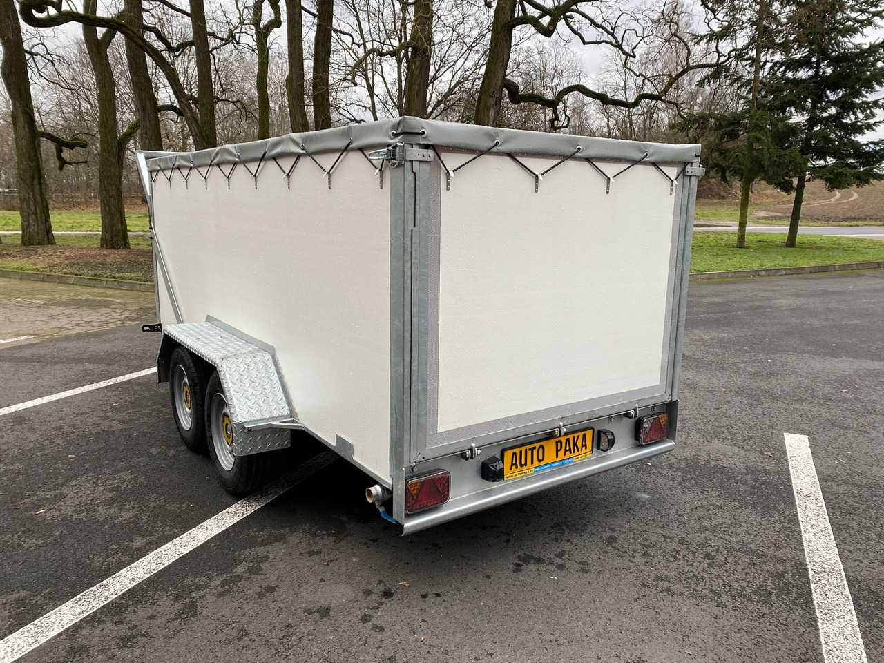 PRZYCZEPA DO PRZEWOZU ŚWIŃ / BYDŁA, DMC 2700 / TRAILER FOR TRANSPORTING PIGS / CATTLE, DMC 2700 - Remorque bétaillère: photos 3 PRZYCZEPA DO PRZEWOZU ŚWIŃ / BYDŁA, DMC 2700 / TRAILER FOR TRANSPORTING PIGS / CATTLE, DMC 2700 - Remorque bétaillère: photos 3