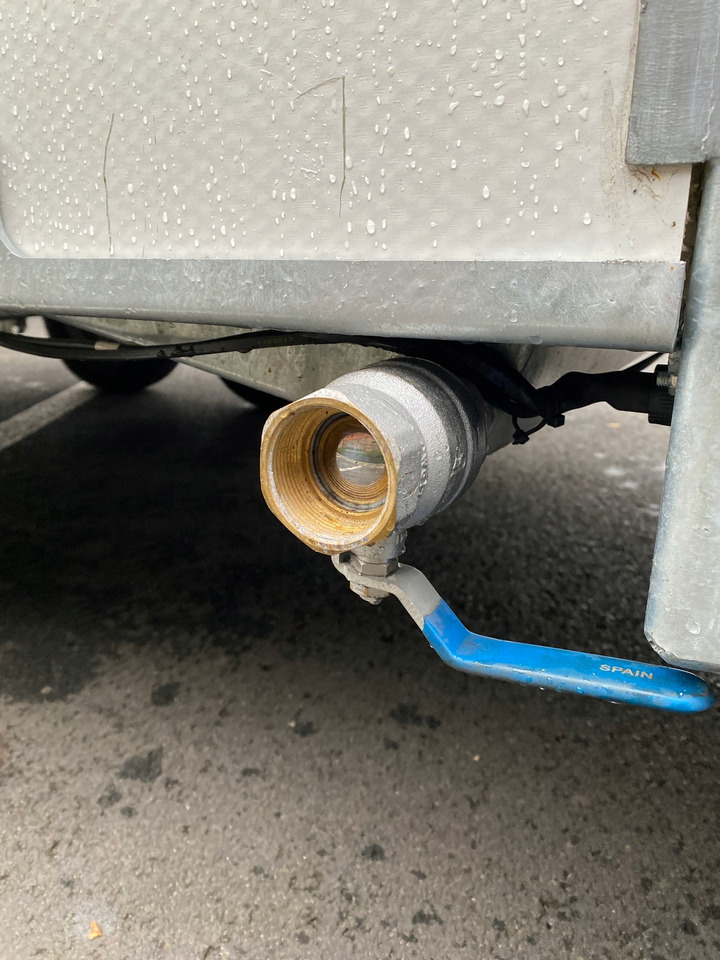 Remorque bétaillère neuf PRZYCZEPA DO PRZEWOZU ŚWIŃ / BYDŁA, DMC 2700 / TRAILER FOR TRANSPORTING PIGS / CATTLE, DMC 2700: photos 7 Remorque bétaillère neuf PRZYCZEPA DO PRZEWOZU ŚWIŃ / BYDŁA, DMC 2700 / TRAILER FOR TRANSPORTING PIGS / CATTLE, DMC 2700: photos 7