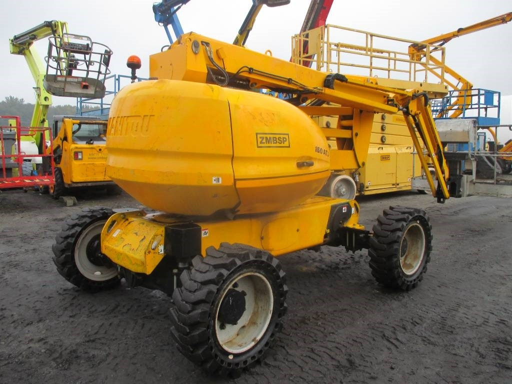 Manitou 160 ATJ - Nacelle articulée: photos 3 Manitou 160 ATJ - Nacelle articulée: photos 3