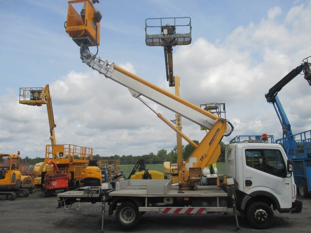 Multitel MT 202 DS - Camion avec nacelle: photos 1 Multitel MT 202 DS - Camion avec nacelle: photos 1