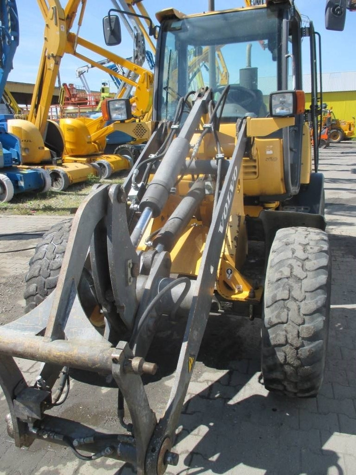 Chargeuse sur pneus Volvo L 25 F: photos 7