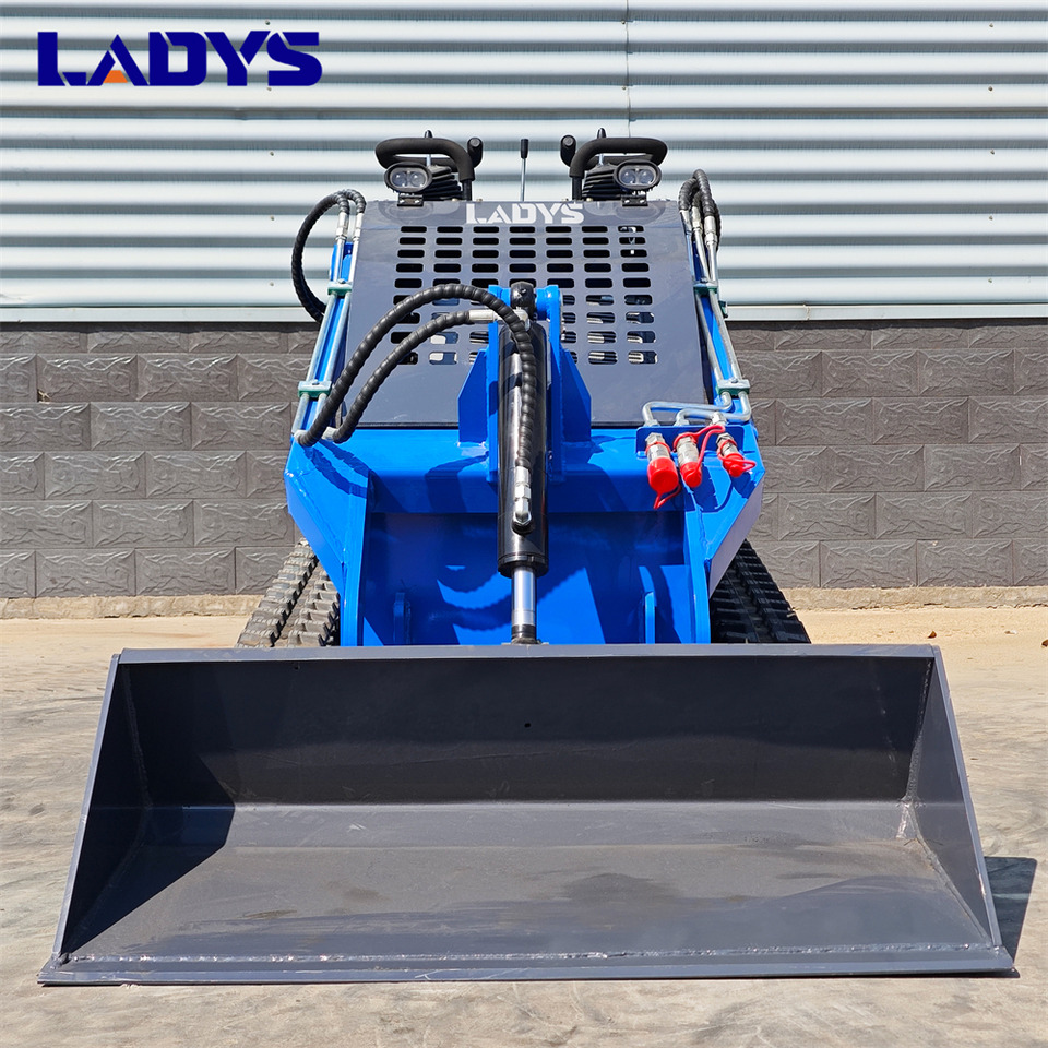 LADYS LA380 Mini Skid Steer Loader Compact Track Diesel Cheap Mini Skid Steer Loader For Sale With Mini Skid Steer Attachments 4 In 1 Bucket - Mini chargeuse: photos 5 LADYS LA380 Mini Skid Steer Loader Compact Track Diesel Cheap Mini Skid Steer Loader For Sale With Mini Skid Steer Attachments 4 In 1 Bucket - Mini chargeuse: photos 5