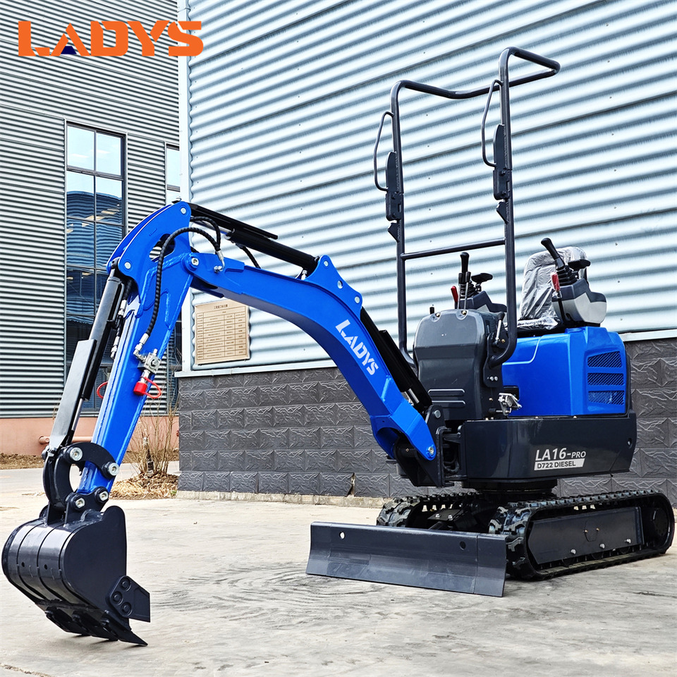 LADYS LA16Pro Mini Excavator Digger Miniexcavadora EPA Kubota Engine Mini Excavator For Sale With Mini Excavator Attachment Set - Mini pelle: photos 4 LADYS LA16Pro Mini Excavator Digger Miniexcavadora EPA Kubota Engine Mini Excavator For Sale With Mini Excavator Attachment Set - Mini pelle: photos 4