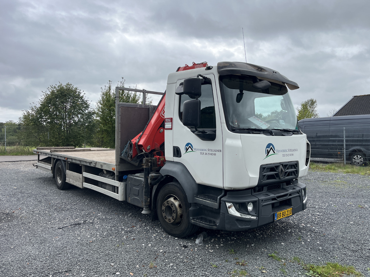 RENAULT D 16 - Camion grue: photos 2 RENAULT D 16 - Camion grue: photos 2