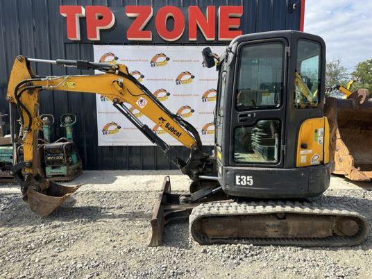 Bobcat E35 Cabine à 23 500 € HT - Mini pelle: photos 2 Bobcat E35 Cabine à 23 500 € HT - Mini pelle: photos 2