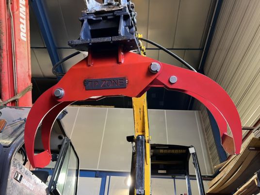 Grappin forestier - Grappin: photos 3 Grappin forestier - Grappin: photos 3