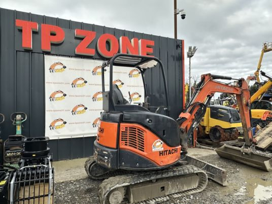 Hitachi ZX29U-3 Balancier long à 18 500 € HT - Mini pelle: photos 5 Hitachi ZX29U-3 Balancier long à 18 500 € HT - Mini pelle: photos 5