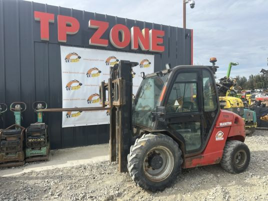 Manitou MH25-4 4X4 à 23500 € HT - Chariot tout terrain: photos 4 Manitou MH25-4 4X4 à 23500 € HT - Chariot tout terrain: photos 4