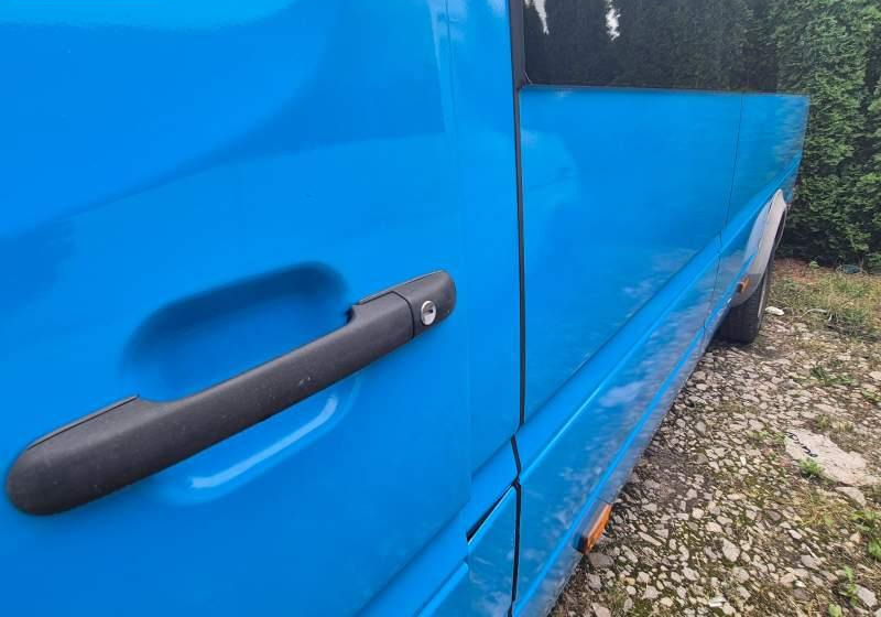 Mercedes-Benz Sprinter 413 CDI 20+6 - Minibus, Transport de personnes: photos 4 Mercedes-Benz Sprinter 413 CDI 20+6 - Minibus, Transport de personnes: photos 4