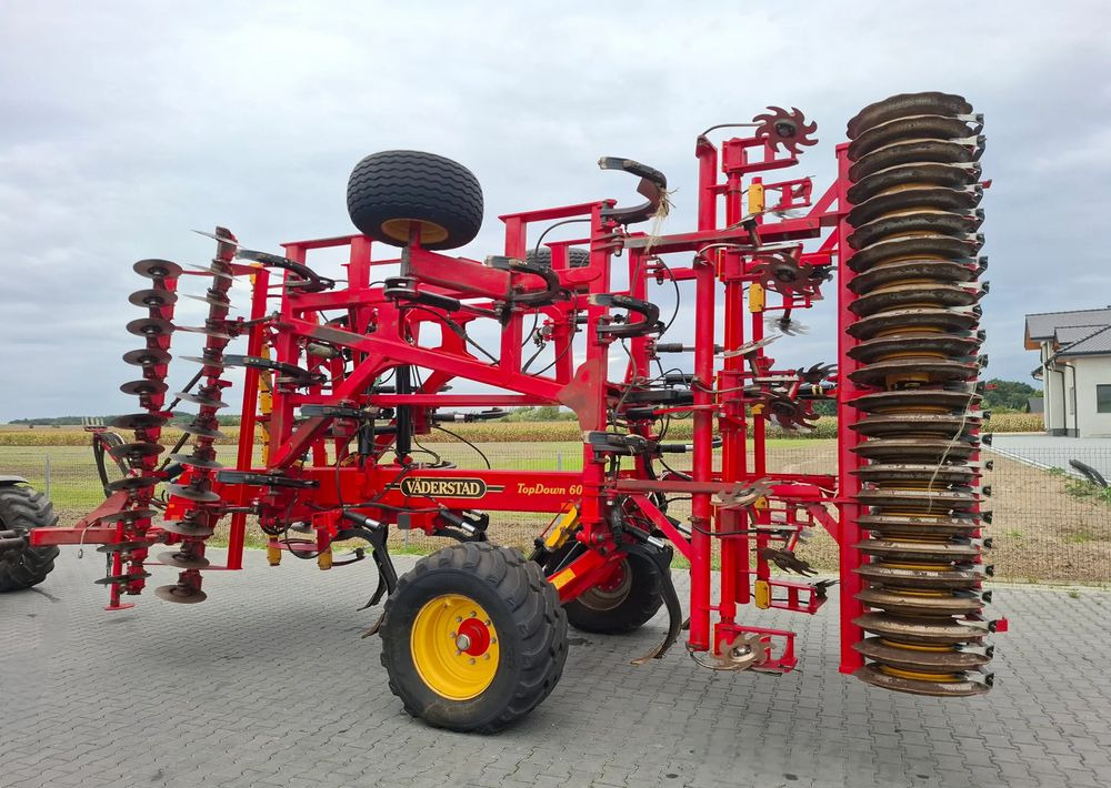 Väderstad TOPDOWN 600 2015 Rok, Nie Malowany , Stan Bardzo Dobry - Outils du sol: photos 3 Väderstad TOPDOWN 600 2015 Rok, Nie Malowany , Stan Bardzo Dobry - Outils du sol: photos 3