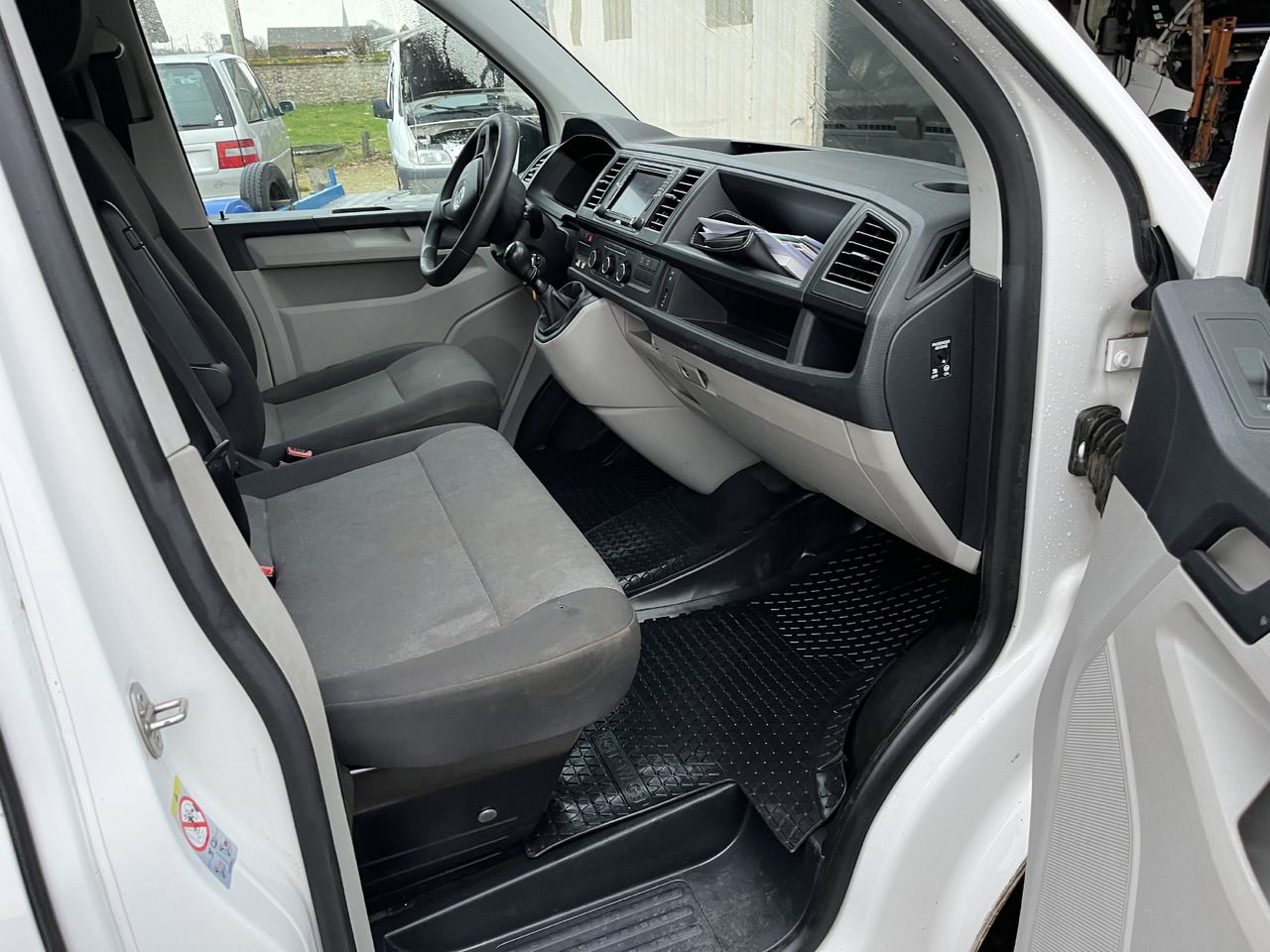 Volkswagen Transporter T6 2L tdi 150cv long 4 Motion 4x4 4motion - Fourgon utilitaire: photos 5 Volkswagen Transporter T6 2L tdi 150cv long 4 Motion 4x4 4motion - Fourgon utilitaire: photos 5