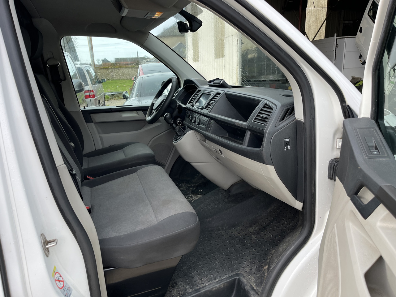 Fourgon utilitaire Volkswagen Transporter T6 2L tdi 150cv long bas 4x4 4motion: photos 10