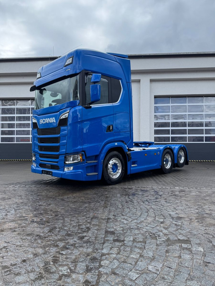 Scania S660 V8 - Tracteur routier: photos 1 Scania S660 V8 - Tracteur routier: photos 1