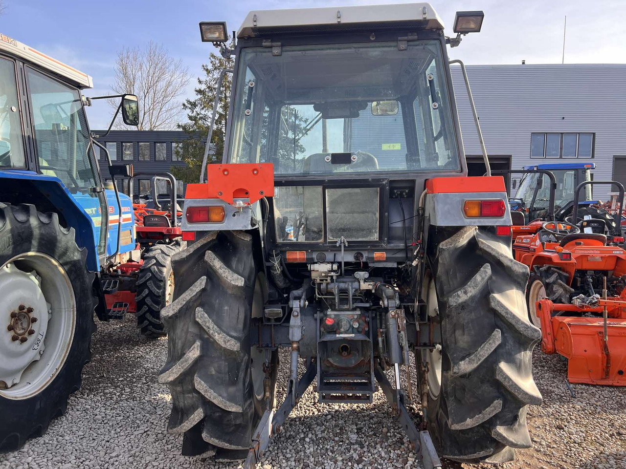 Kubota M1-65 - Tracteur agricole: photos 3 Kubota M1-65 - Tracteur agricole: photos 3