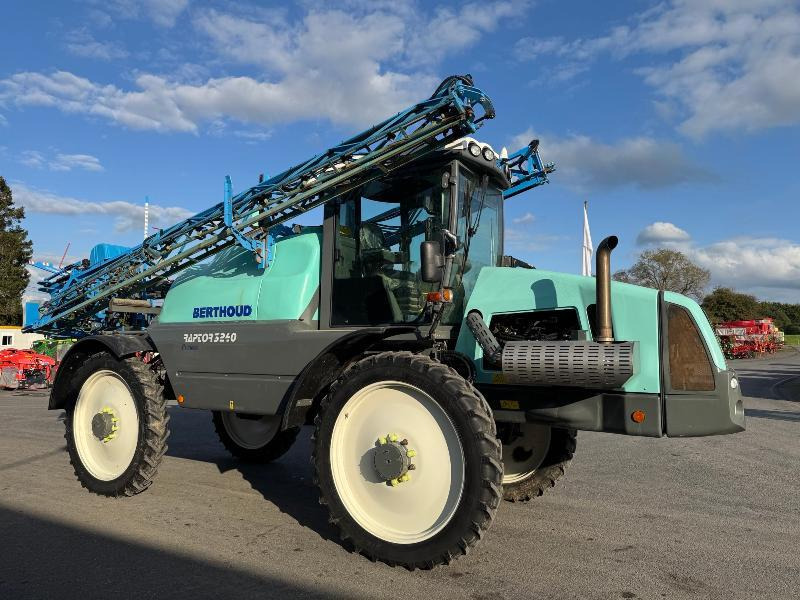 BERTHOUD RAPTOR 3240 - Pulvé automoteur: photos 2 BERTHOUD RAPTOR 3240 - Pulvé automoteur: photos 2