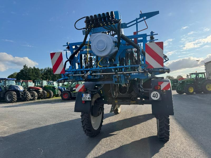 BERTHOUD RAPTOR 3240 - Pulvé automoteur: photos 4 BERTHOUD RAPTOR 3240 - Pulvé automoteur: photos 4