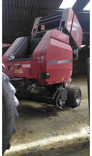 CASE-IH RB464 - Presse à balles rondes: photos 1 CASE-IH RB464 - Presse à balles rondes: photos 1